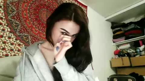 Snapshot of zoepleasing chatting on March 7, 2:36 am zoepleasing online show from March 7, 2:36 am