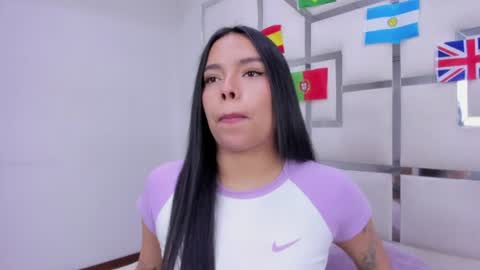 ZoeSwam online show from July 10, 1:33 pm