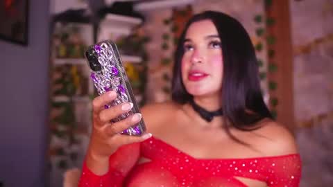 zoey fox  online show from July 6, 12:05 am