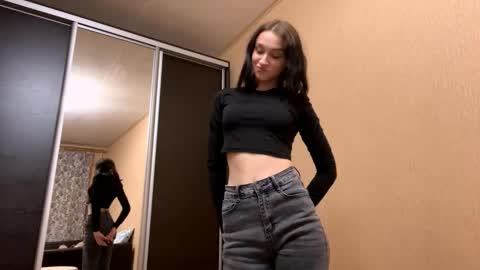 Lisa online show from December 17, 2:21 pm