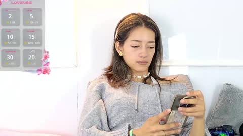 Violeta online show from May 1, 1:58 pm