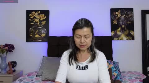 Snapshot of zuly_zahir_01 chatting on February 17, 10:51 am zuly goode online show from February 17, 10:51 am