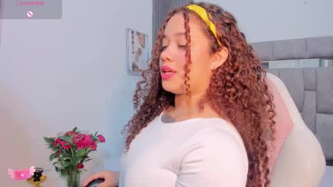 Zuly  online show from December 4, 12:51 pm