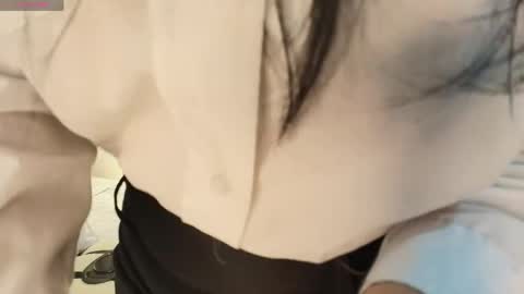 Zuzana21 online show from June 3, 1:45 pm