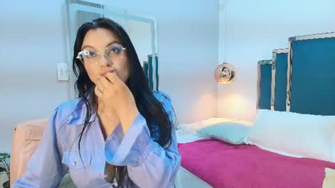 Zuzana21 online show from July 28, 6:20 pm