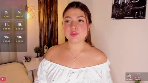 Snapshot of zuzu_sweet chatting on February 10, 7:07 pm Zara online show from February 10, 7:07 pm