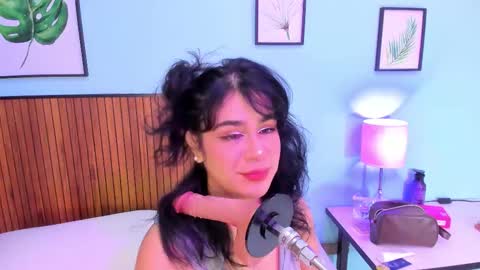 ZYLE online show from October 30, 1:01 pm