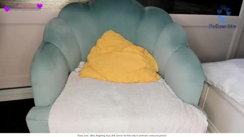 Miss Carla online show from April 29, 1:58 pm