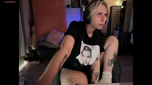 Mannarie Madsinn online show from September 9, 1:16 am