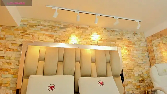 anette cooper online show from September 15, 3:15 am