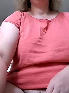 xxSexyBushLinnxx online show from May 7, 10:19 am