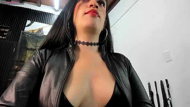 criss 21  online show from December 2, 9:28 pm