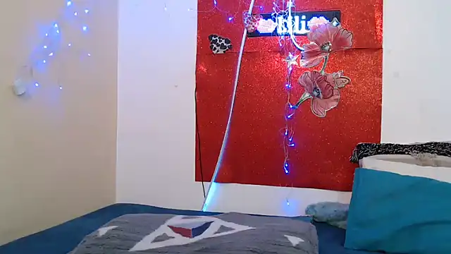 liliimilf online show from July 4, 1:07 pm