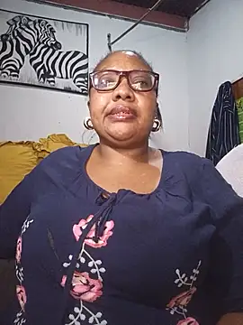 YELLOW BONE online show from August 2, 9:07 pm
