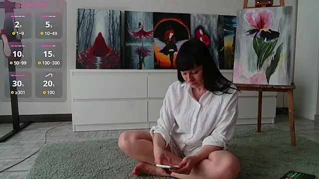 secret library online show from May 1, 9:34 am