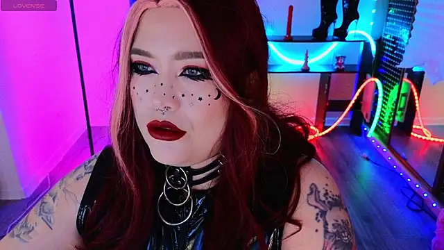wickedxqueen online show from June 14, 8:53 pm