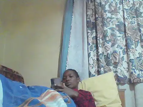 Smillie prety online show from June 14, 3:41 am