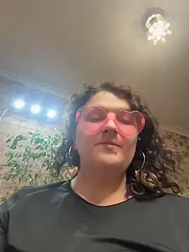 Taisia W online show from June 4, 5:06 pm