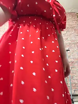 Taisia W online show from April 17, 11:45 am