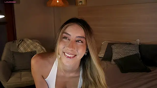 lua ferch   online show from May 5, 1:25 pm