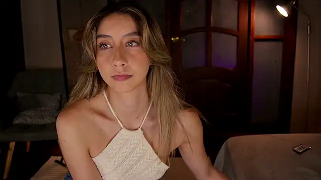 lua ferch   online show from August 4, 2:12 pm