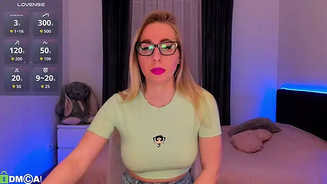 agent polly online show from April 28, 2:10 pm