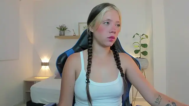nataly rodri online show from April 30, 2:28 am
