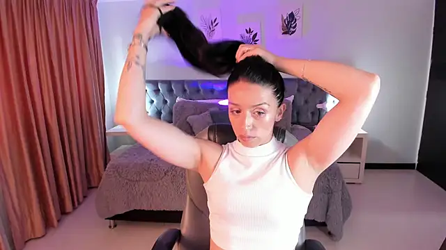 Kristen Garner online show from January 12, 7:30 pm