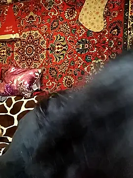 Lovely Lori online show from January 6, 7:50 pm