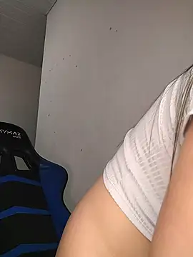 Rafaelayamazaki online show from June 10, 1:10 pm