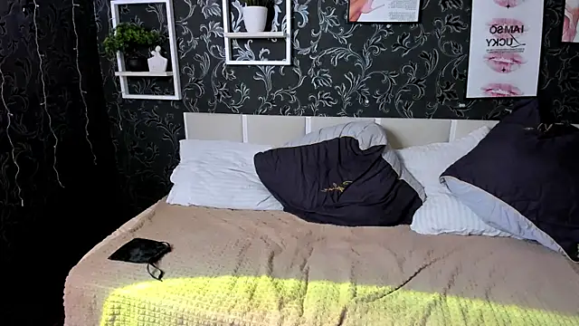 SofiaLovelyC online show from June 26, 6:14 am