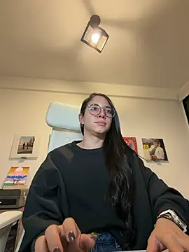 adriana  sosa  online show from February 5, 11:30 pm