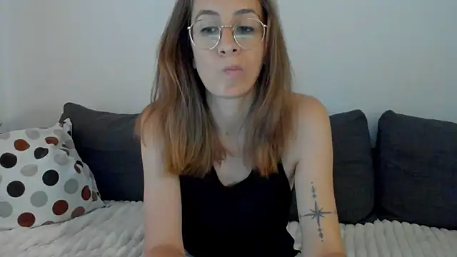 DesireMore90 online show from June 15, 4:18 pm