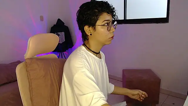 Putaku San online show from June 1, 11:56 am