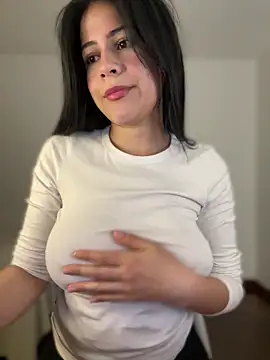 CuteKira7 online show from February 19, 3:28 am