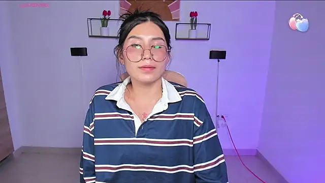 emily villamil online show from June 26, 10:44 pm