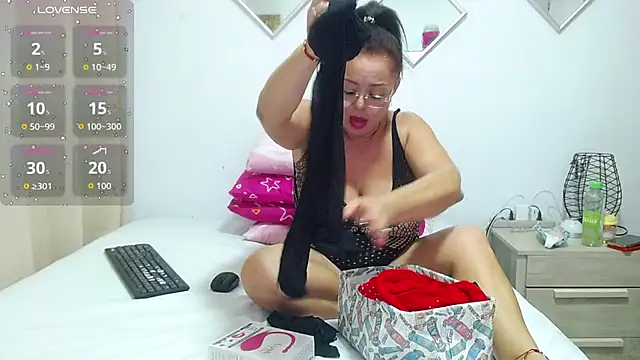 hornygranny78 online show from September 13, 2:19 am