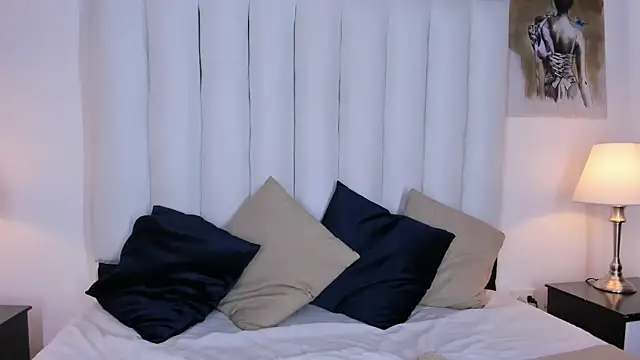 Violet queen20 online show from November 18, 7:04 pm