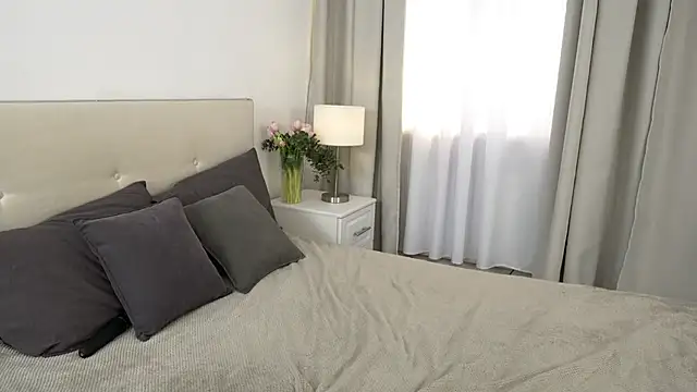 FiaMoor online show from October 8, 1:48 pm