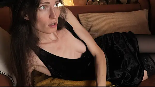 yulladao online show from September 12, 6:15 pm