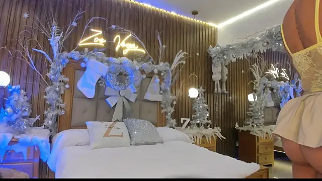 Zoevegass online show from December 1, 5:48 pm