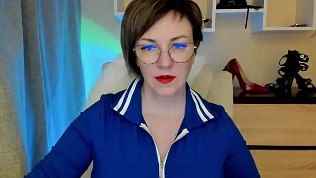 feliziaDesire online show from March 14, 7:09 am