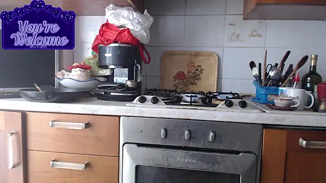 martachatte online show from March 9, 9:01 am