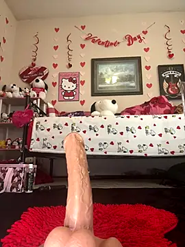 Valentines Day online show from November 15, 9:05 pm