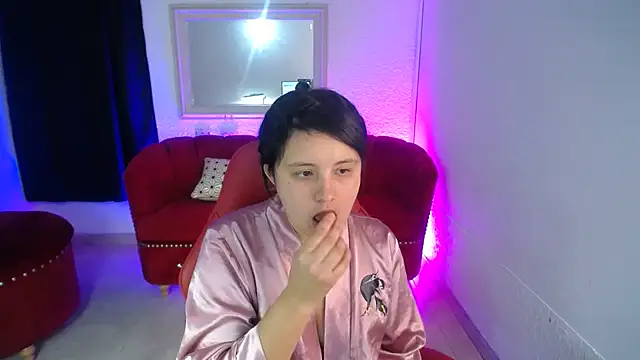 nathaly low1 online show from July 25, 1:07 pm