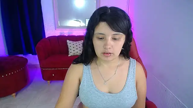 nathaly low1 online show from June 16, 1:01 pm
