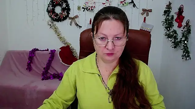 VanessaHotts online show from December 20, 6:06 am