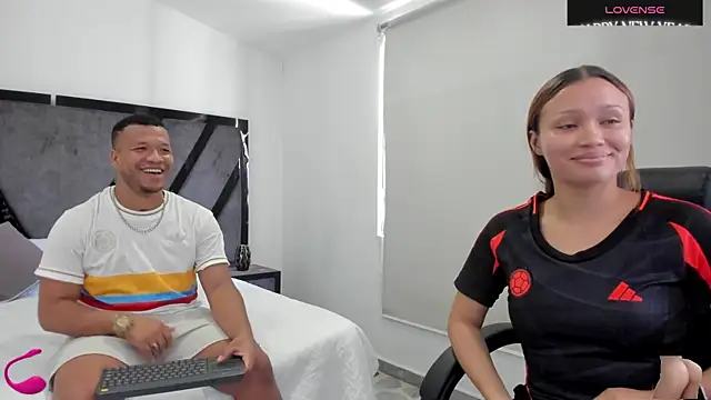 AnnieAndStefan online show from June 27, 3:40 pm