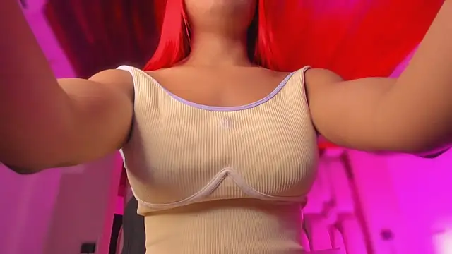 Emmily Savage online show from February 18, 11:53 am