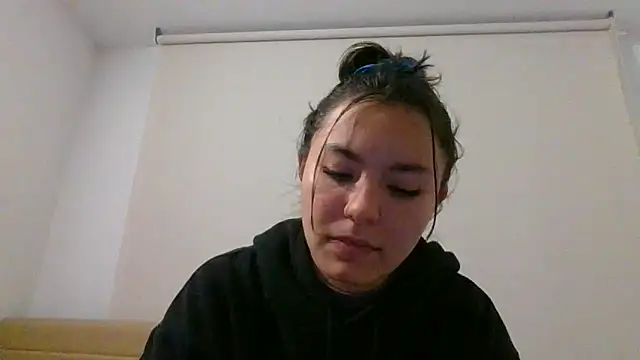  andygirl online show from May 5, 12:24 am